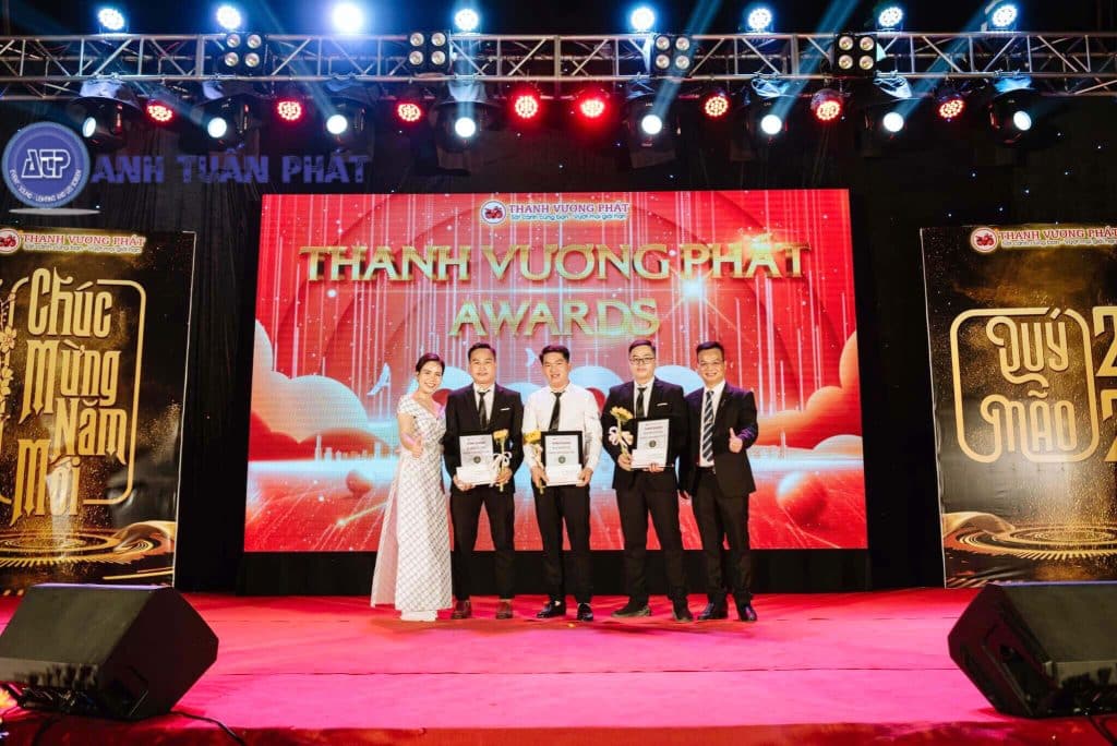 Tổ chức Tiệc Tất Niên trọn gói 9 Tổ chức tiệc tất niên trọn gói