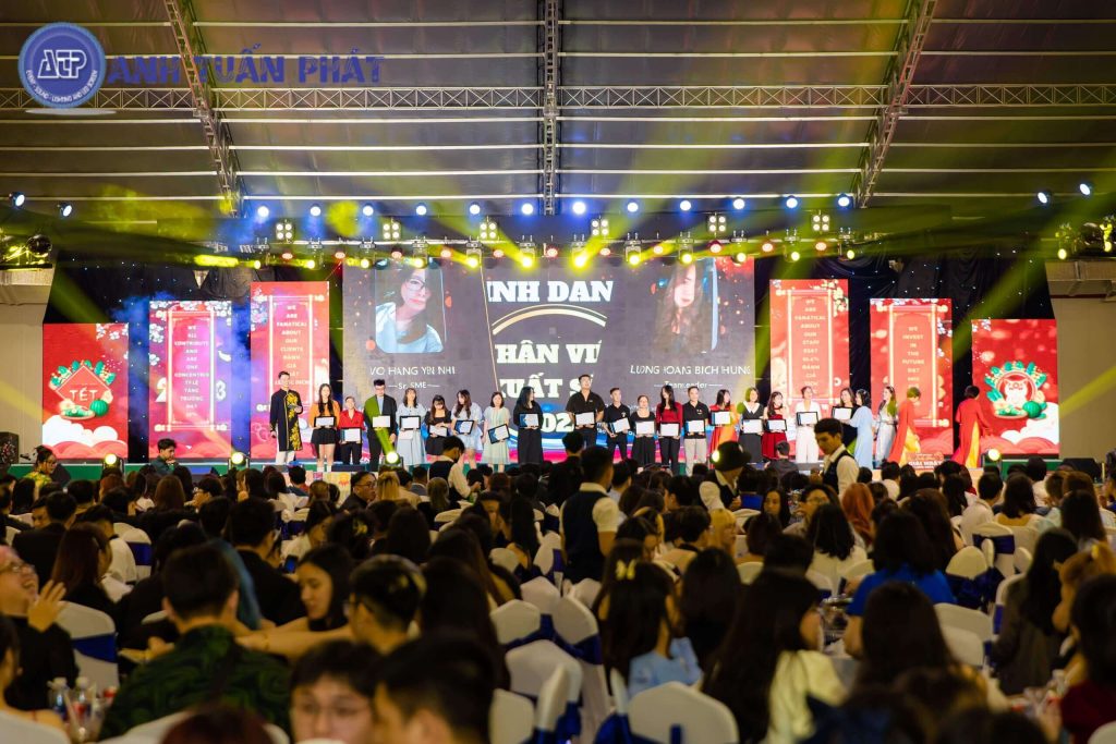 Tổ chức Tiệc Tất Niên trọn gói 7 Tổ chức tiệc tất niên trọn gói