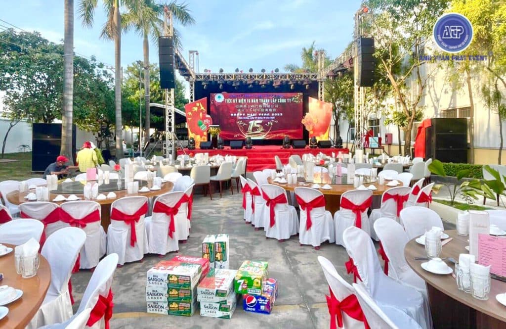 Tổ chức Tiệc Tất Niên trọn gói 10 Tổ chức tiệc tất niên trọn gói